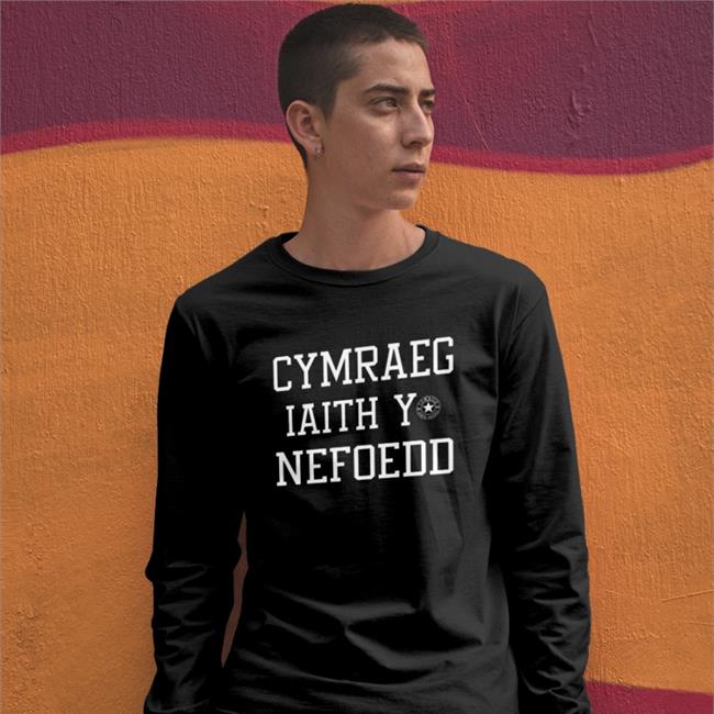 Carol Vorderman Cymraeg Iaith Y Nefoedd Cowbois 1962 Long Sleeve Tee Owain Wyn Evans Lorraine