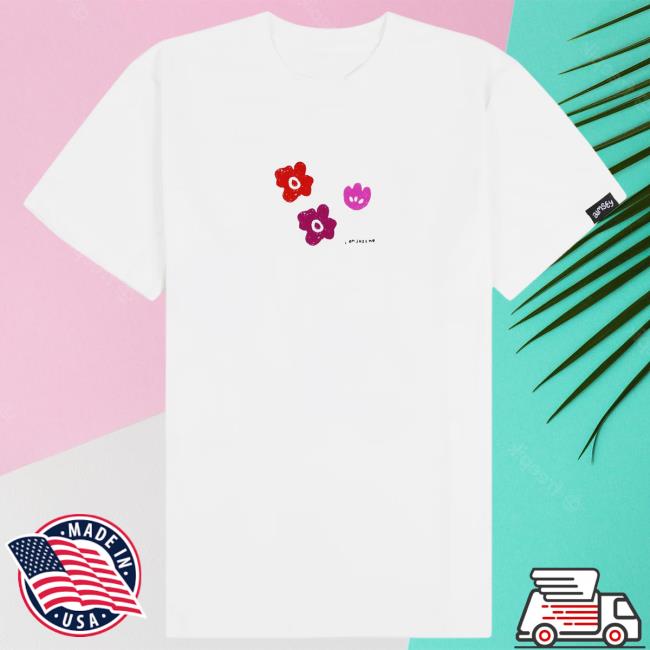 Stand Out Tee